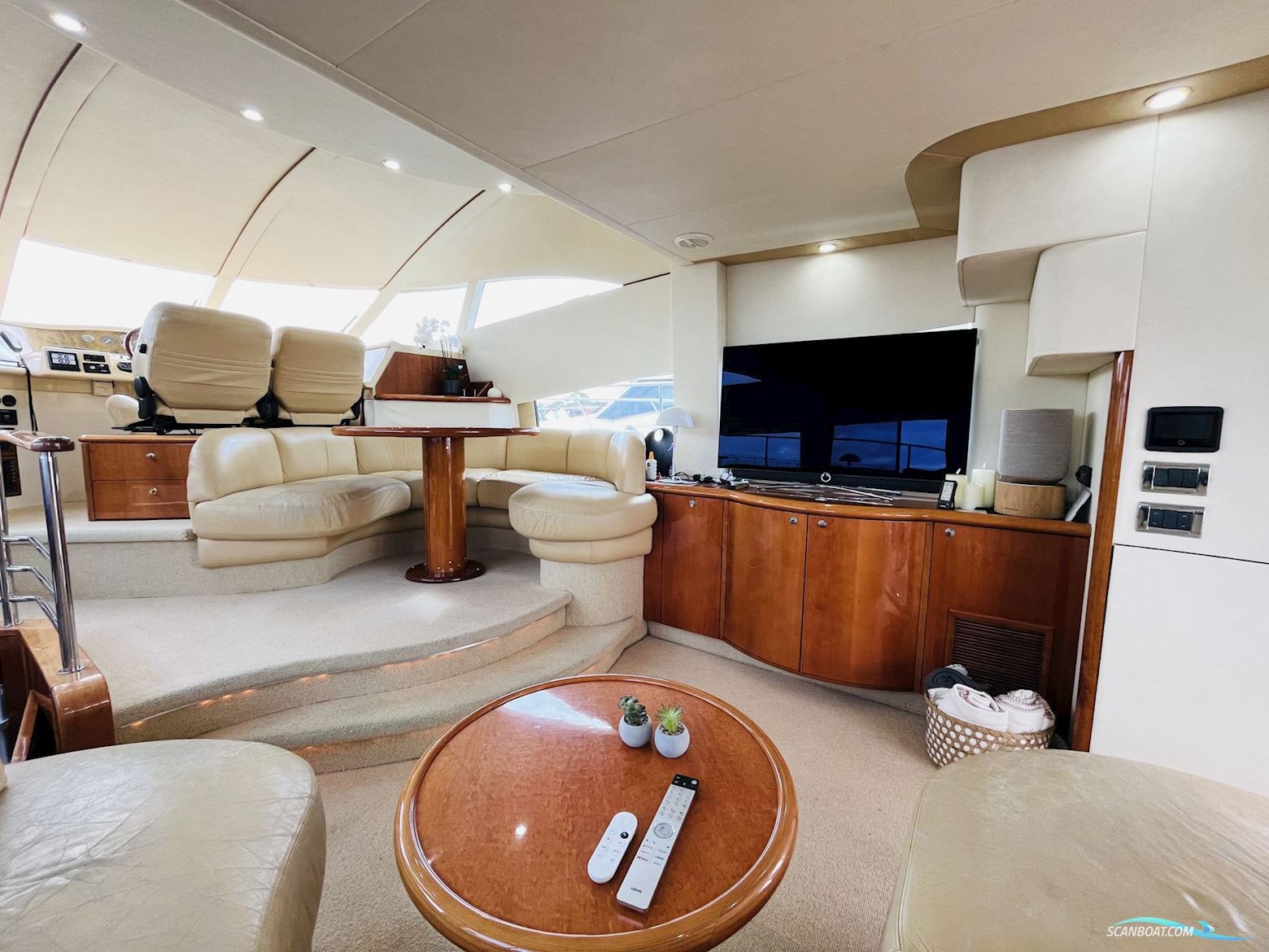 Fairline Squadron 52