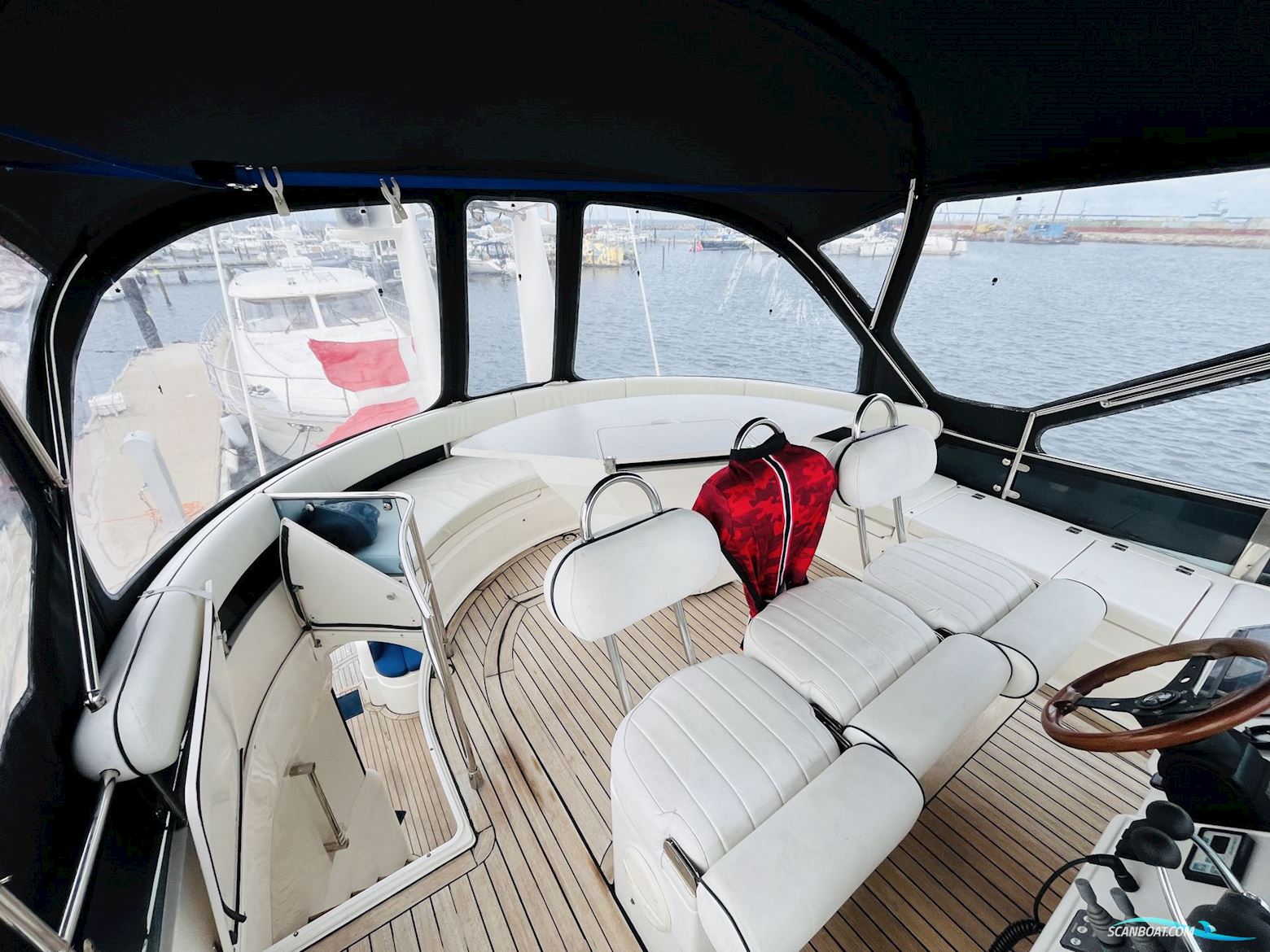 Fairline Squadron 52