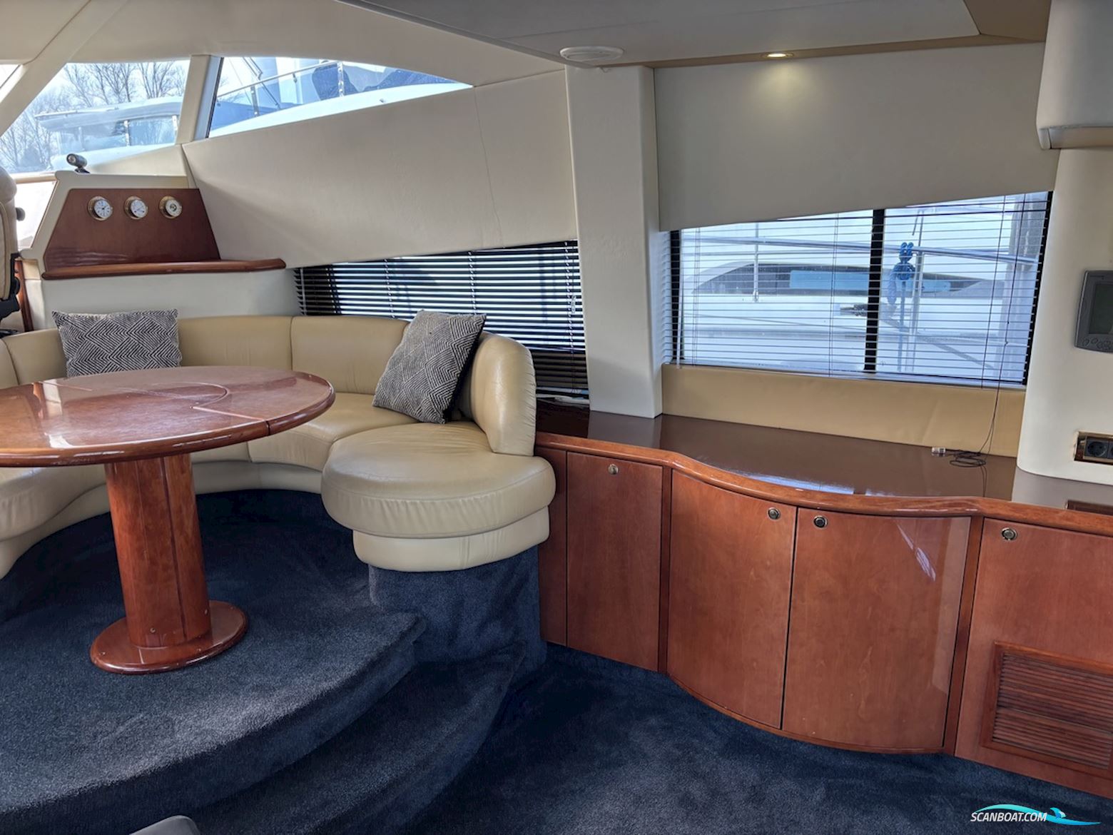 Fairline Squadron 52