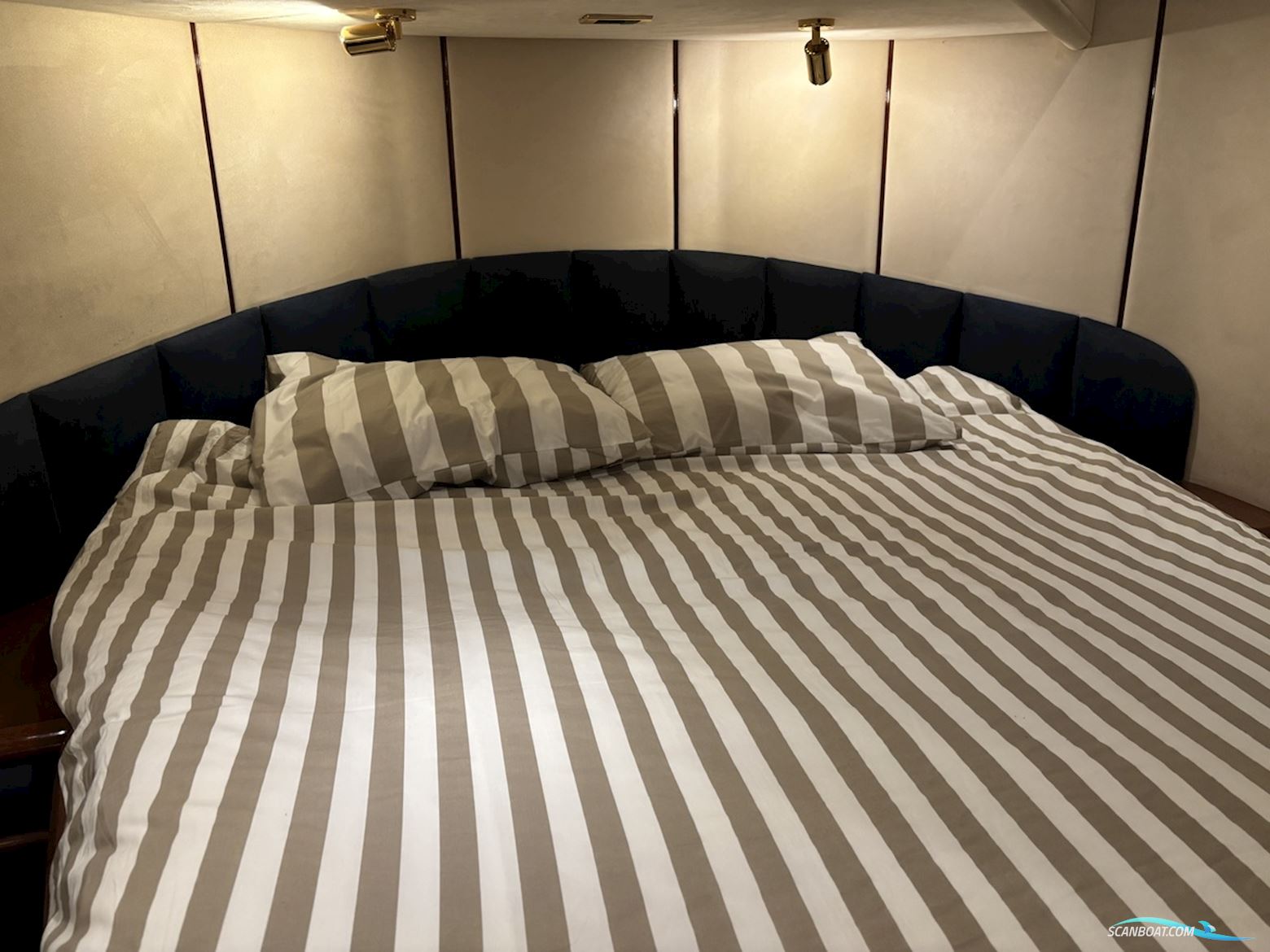 Fairline Squadron 52