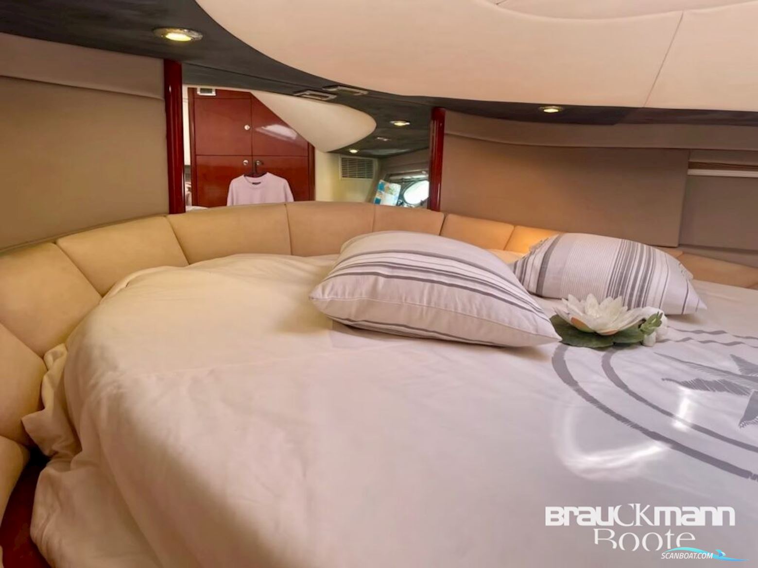 Fairline Squadron 52