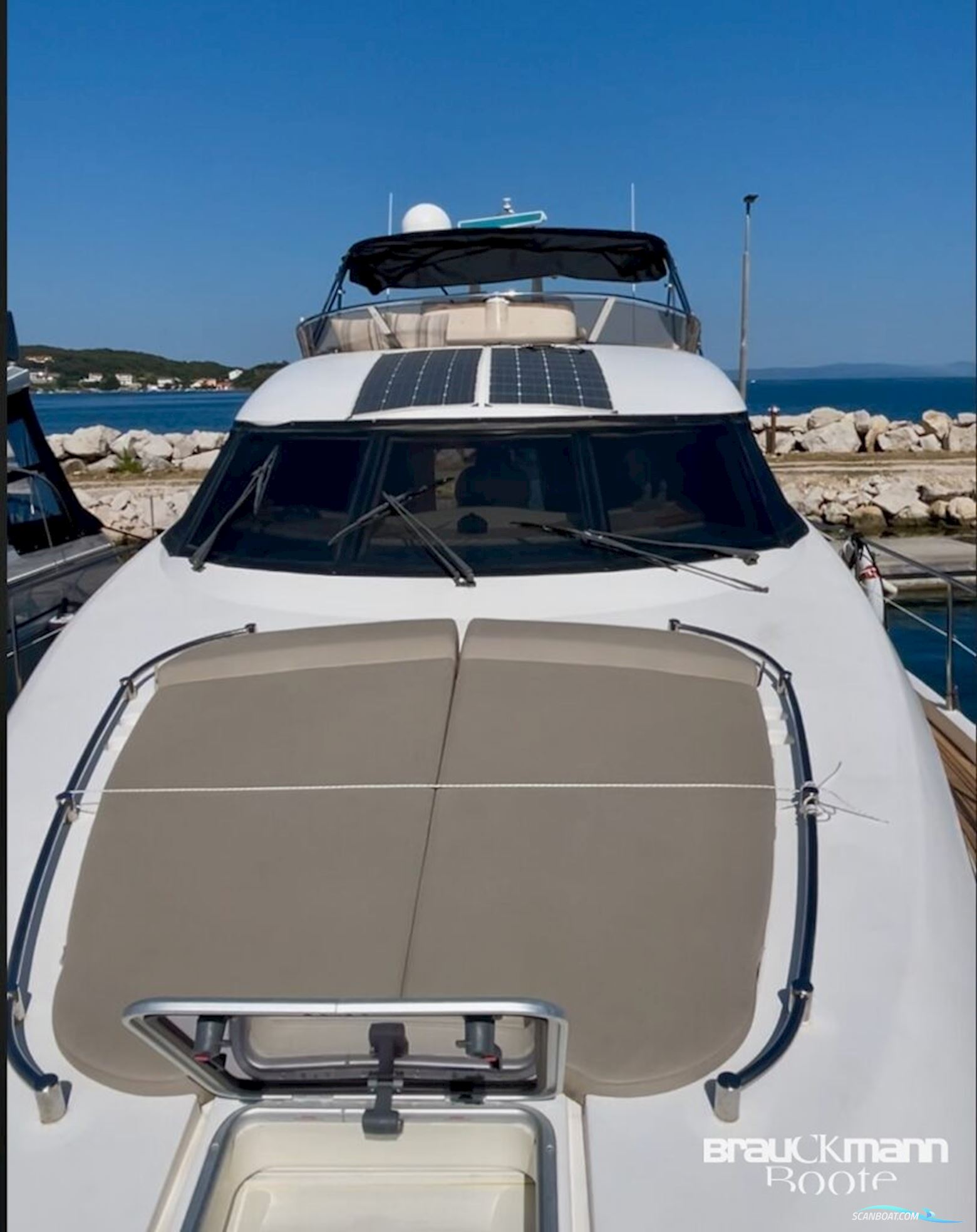 Fairline Squadron 52