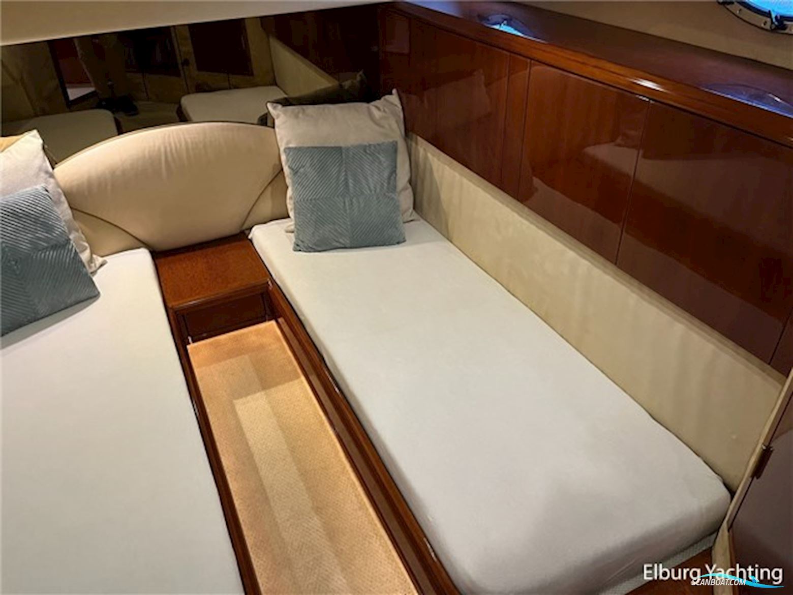 Fairline Squadron 55 