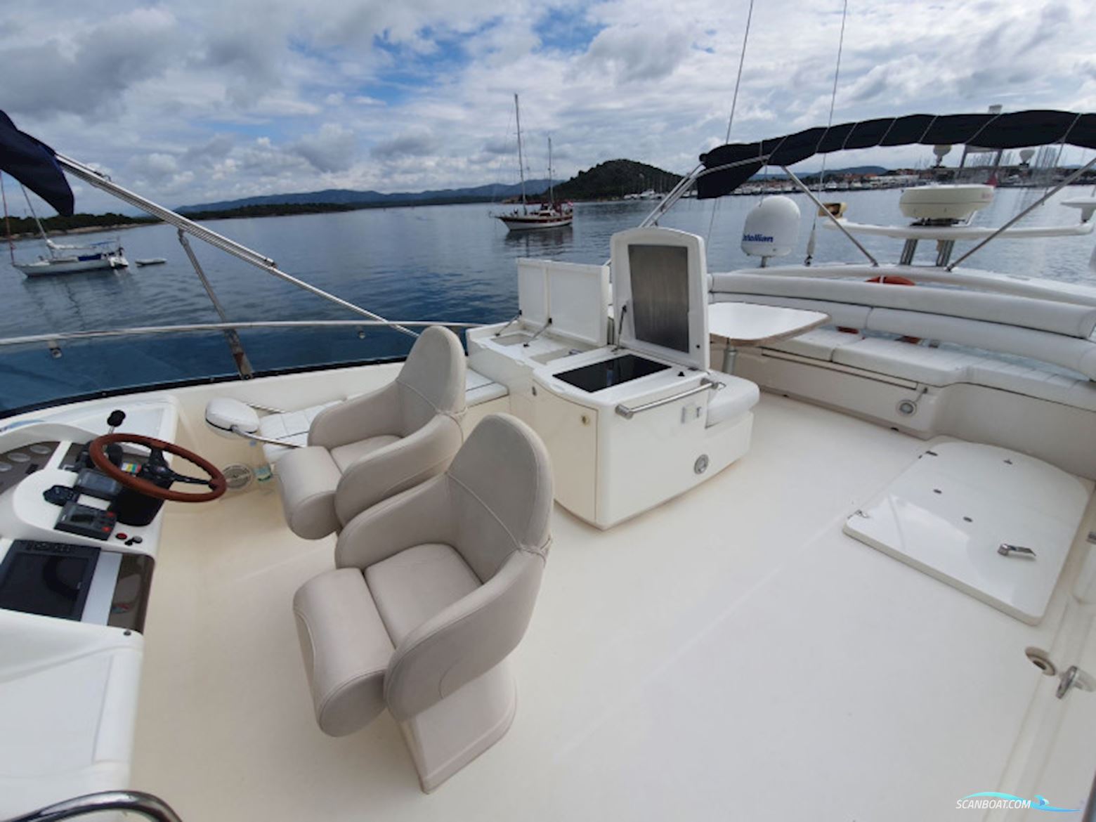 Fairline Squadron 55 Fly