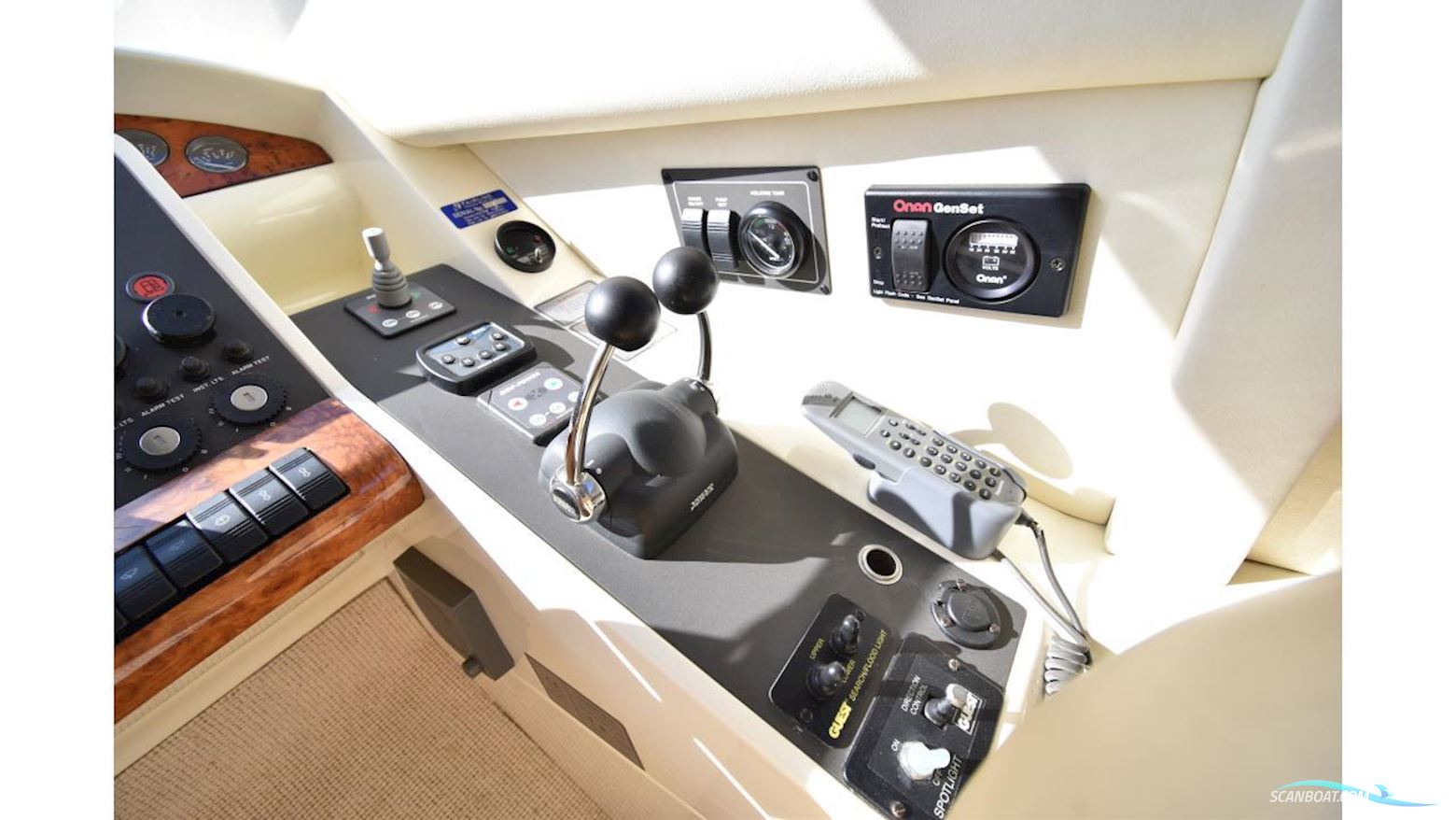 Fairline Squadron 55