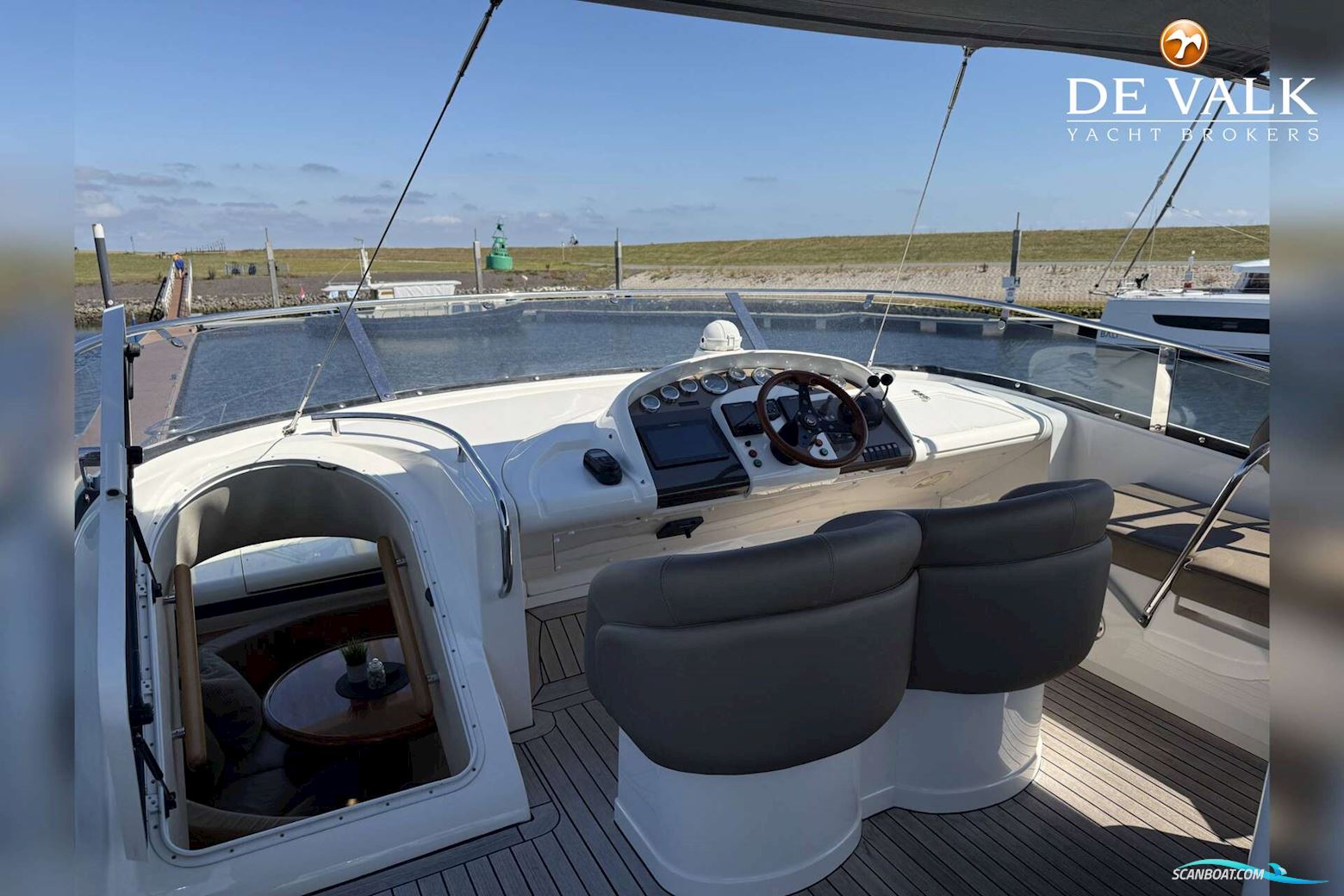 Fairline Squadron 55