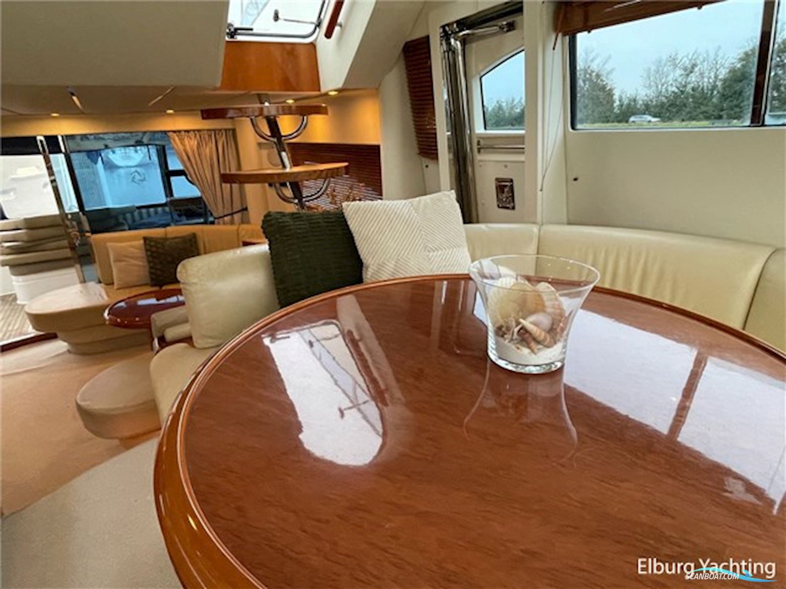 Fairline Squadron 55
