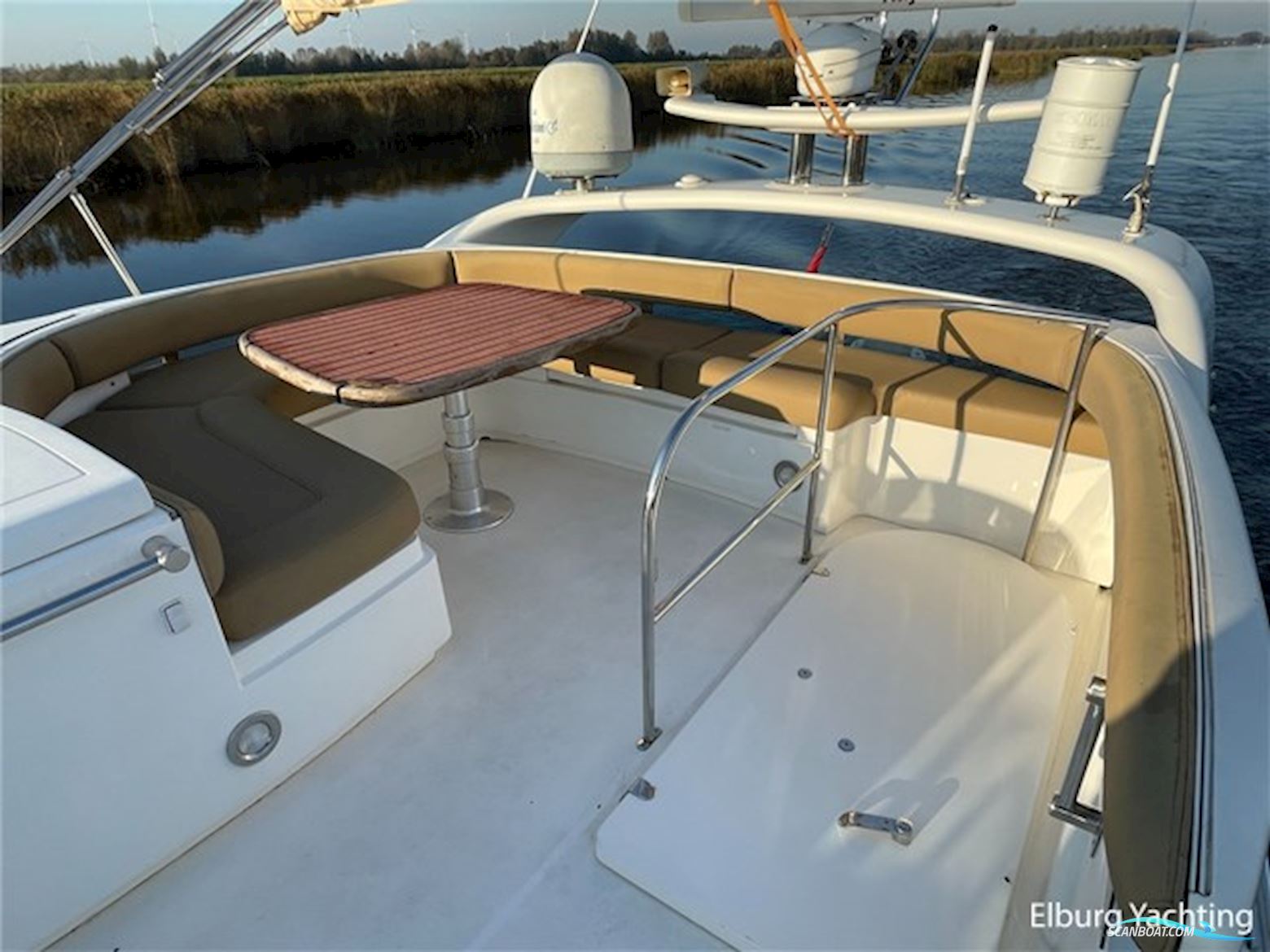 Fairline Squadron 55