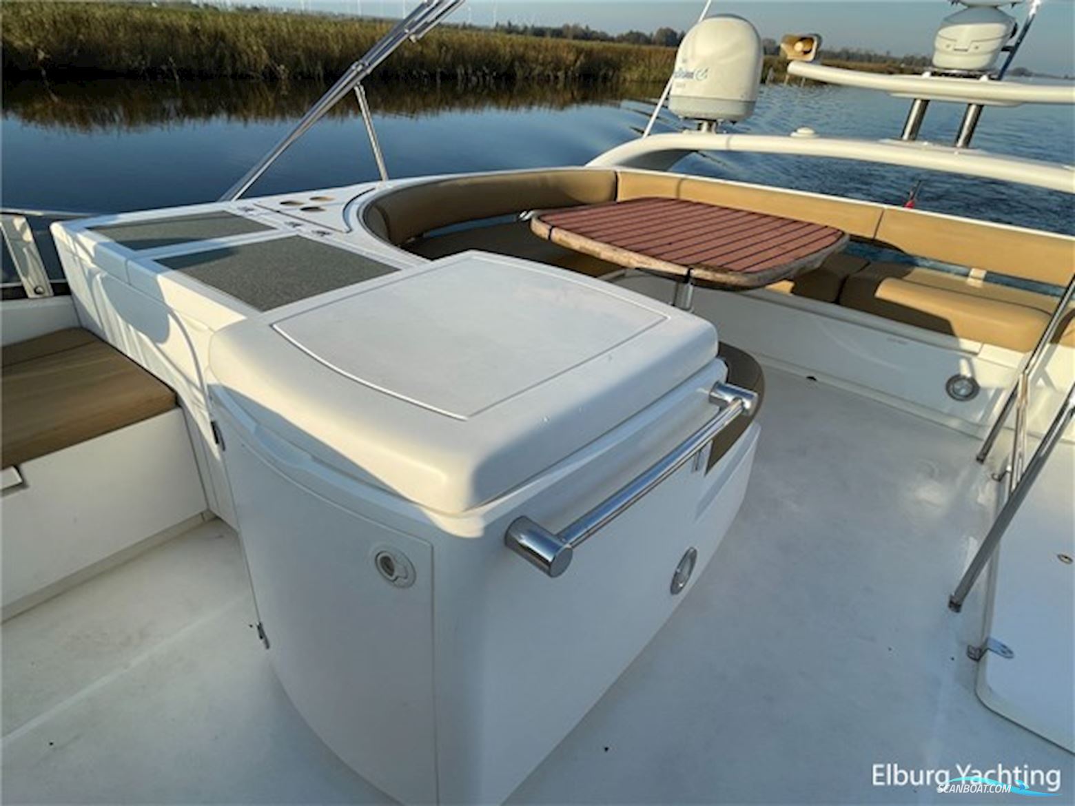 Fairline Squadron 55