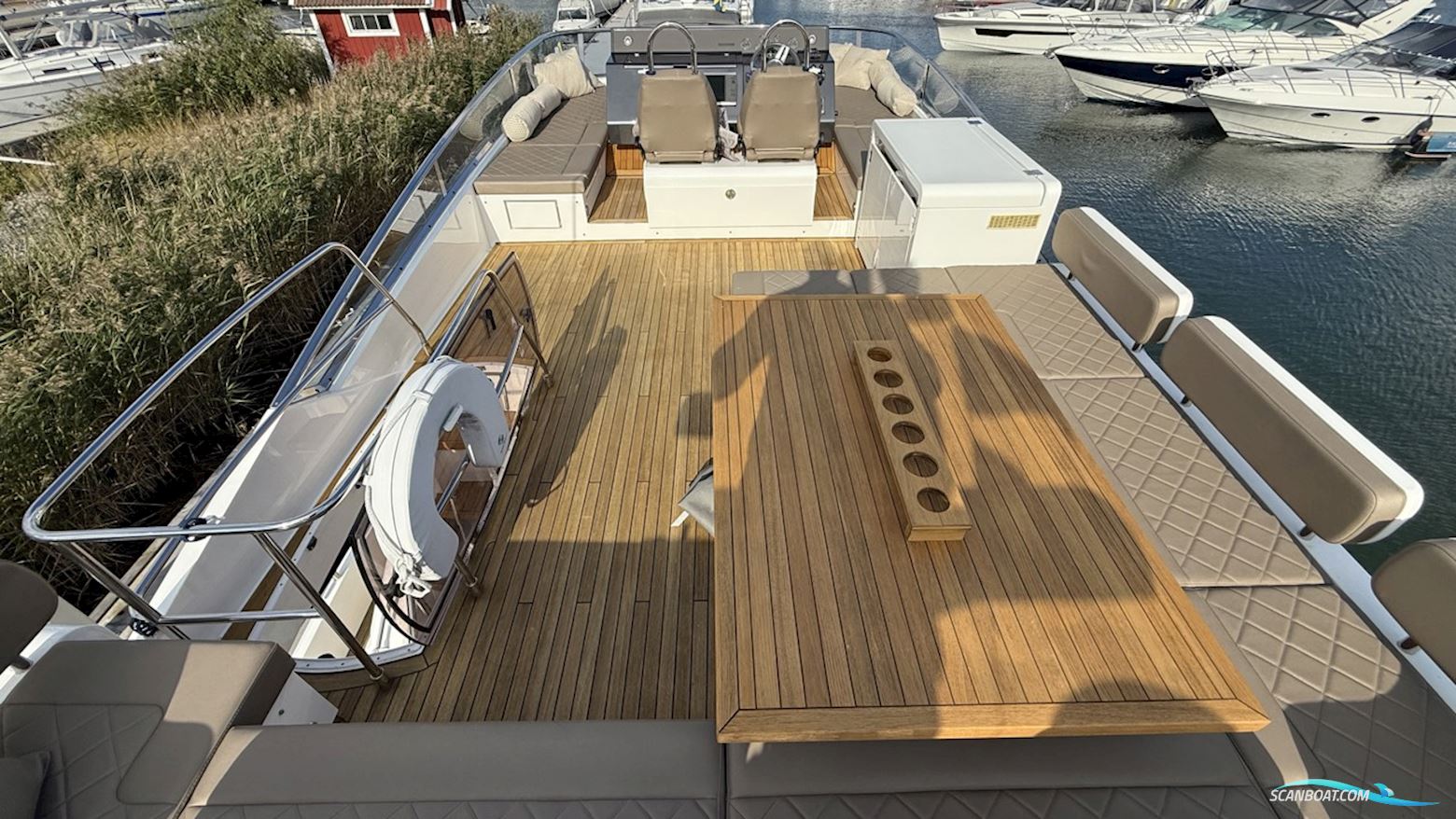 Fairline Squadron 55