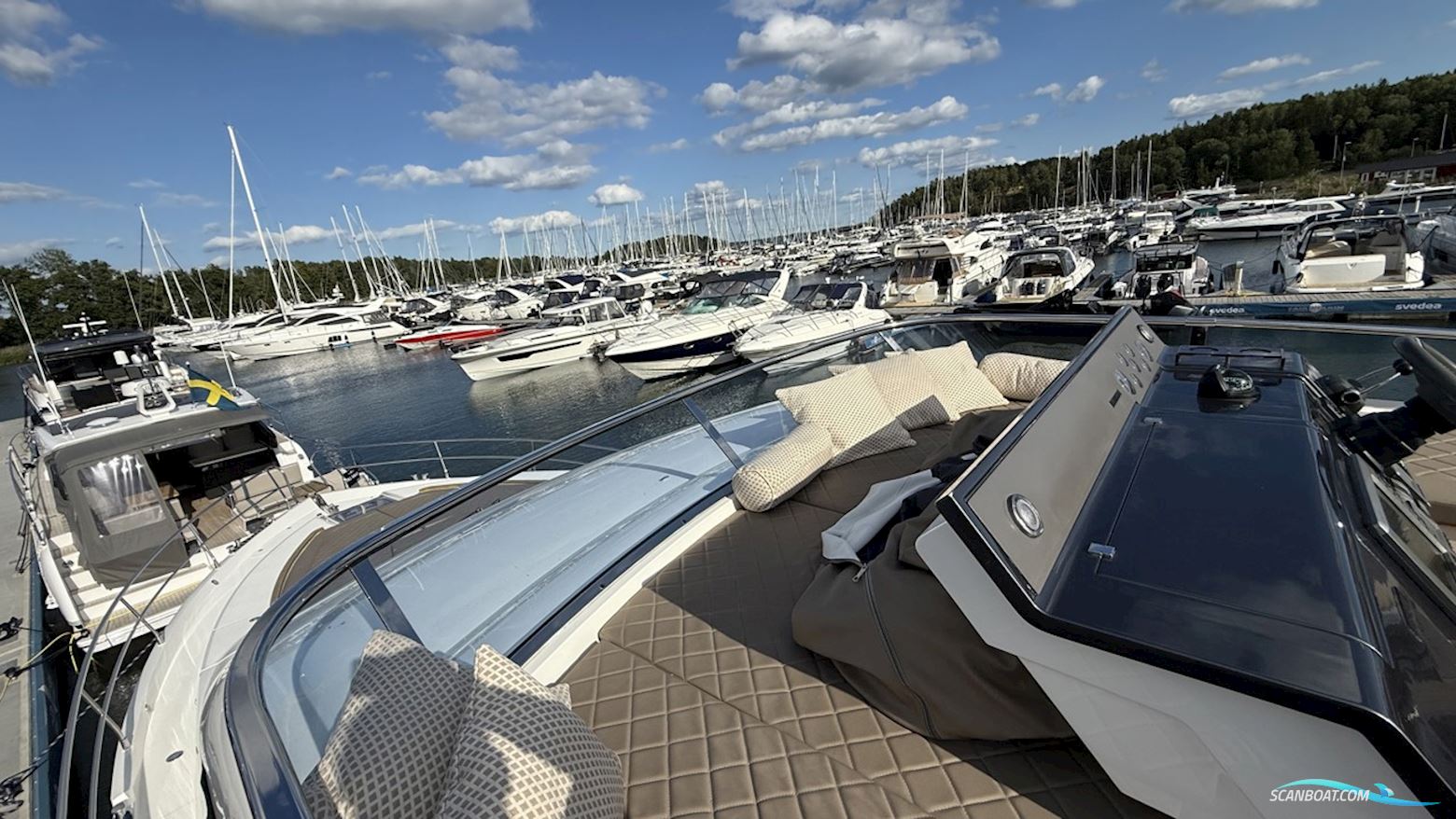 Fairline Squadron 55