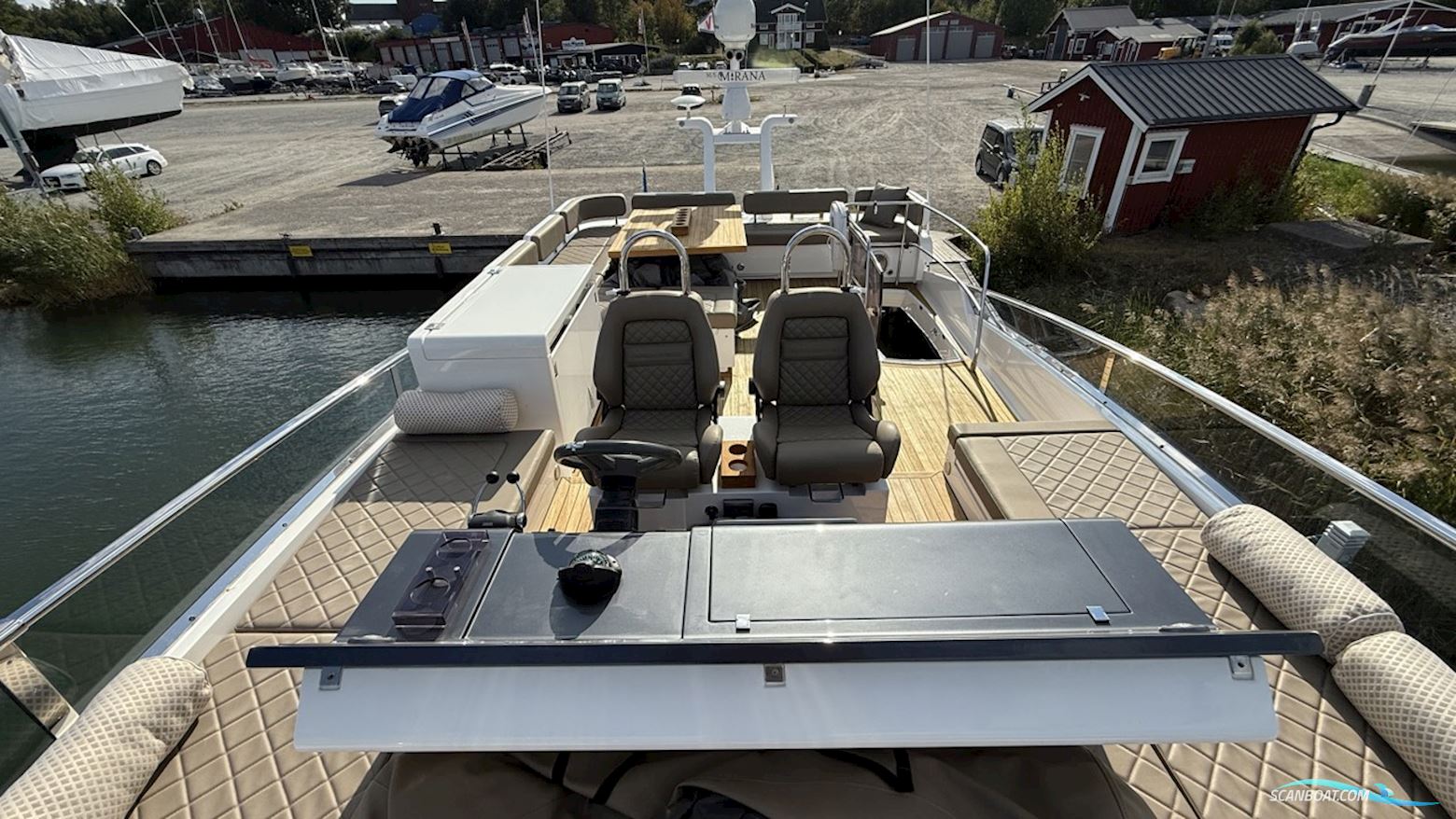 Fairline Squadron 55