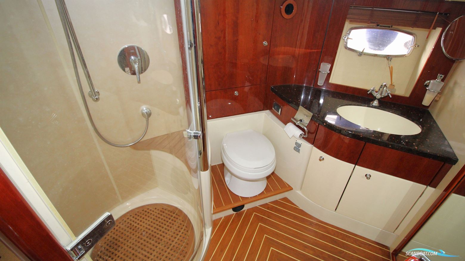 Fairline Squadron 58