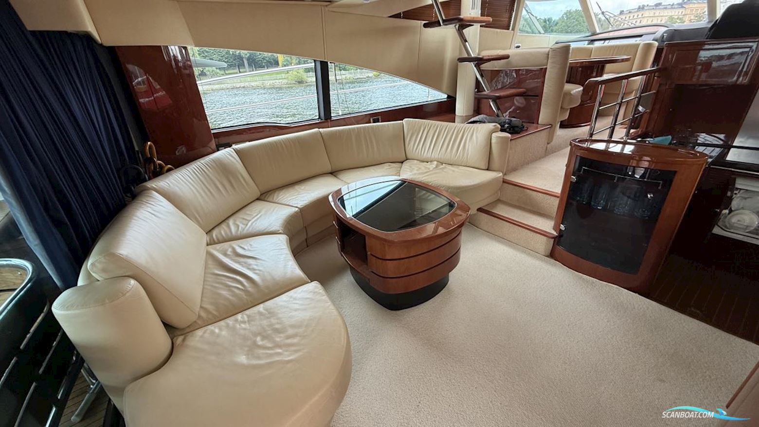 Fairline SQUADRON 58