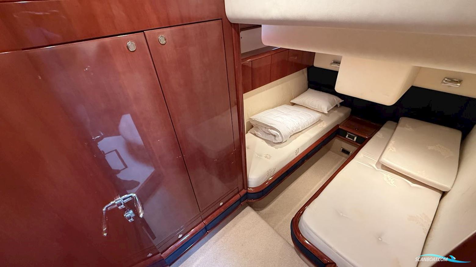 Fairline SQUADRON 58