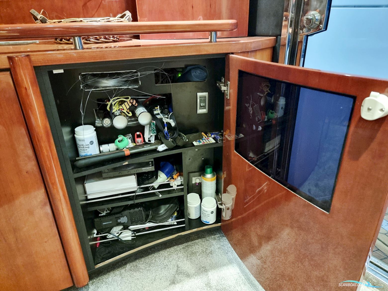 Fairline Squadron 58 Volvo Penta D12-715 EVC