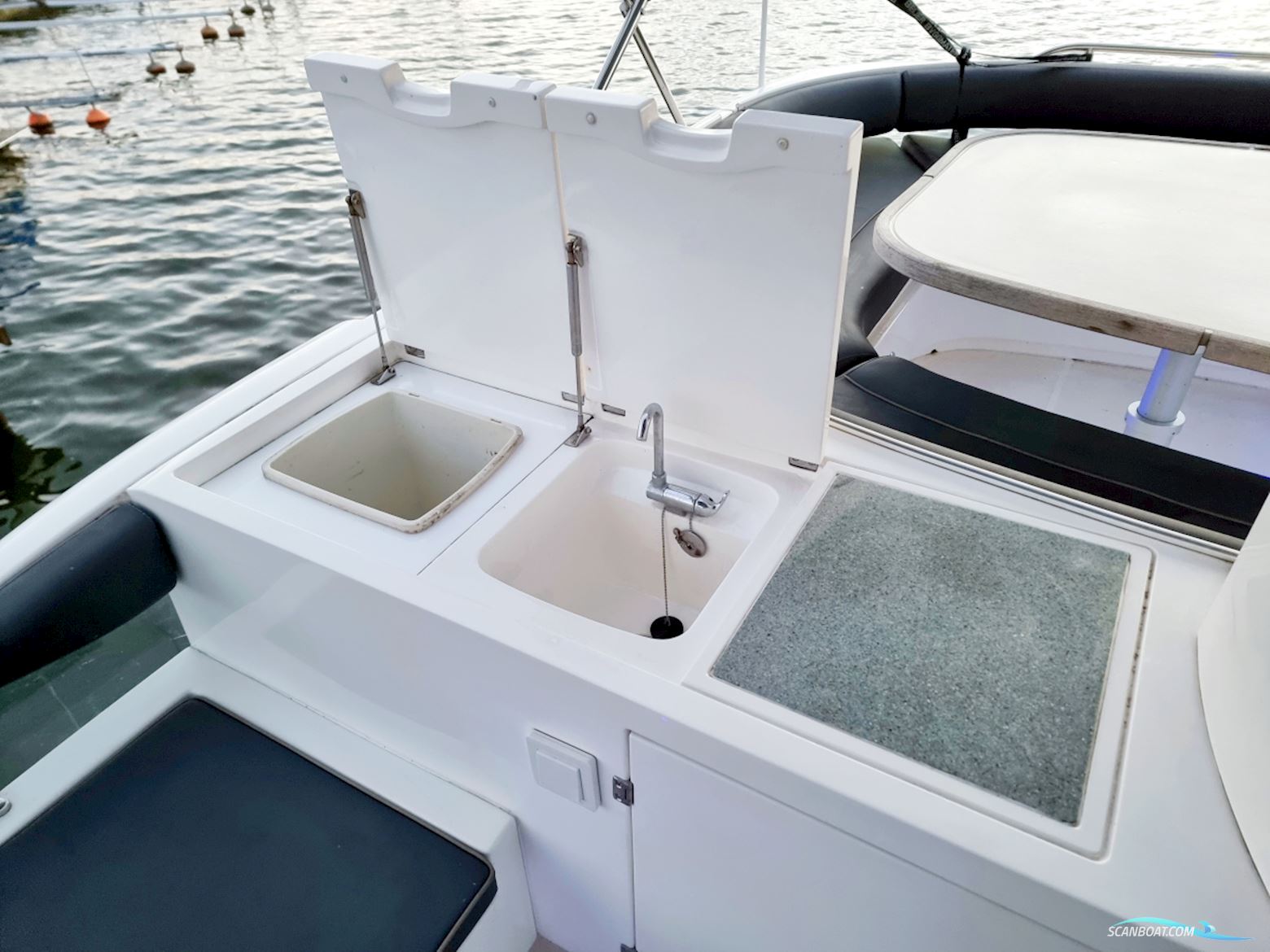Fairline Squadron 58 Volvo Penta D12-715 Evc