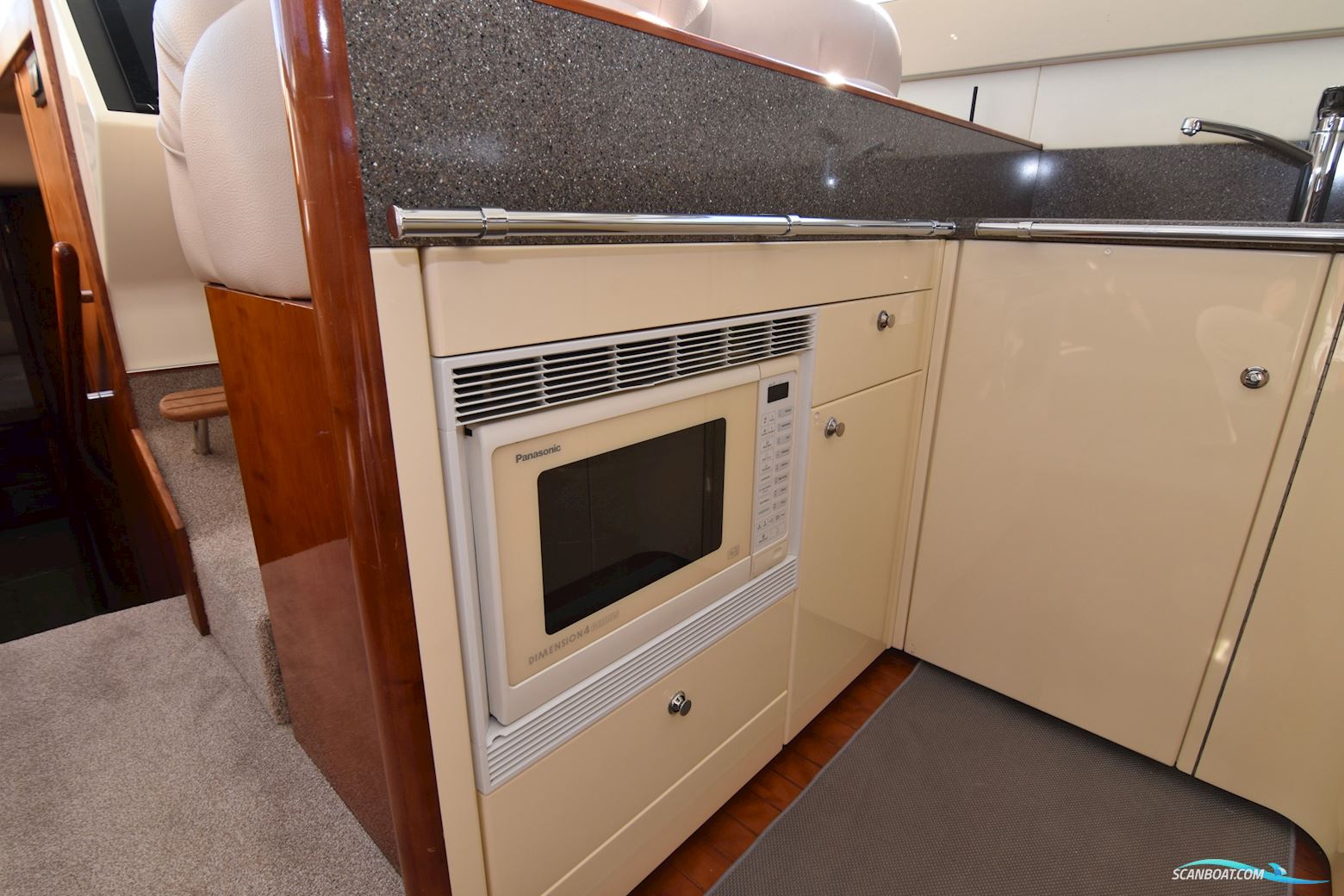 Fairline Squadron 59