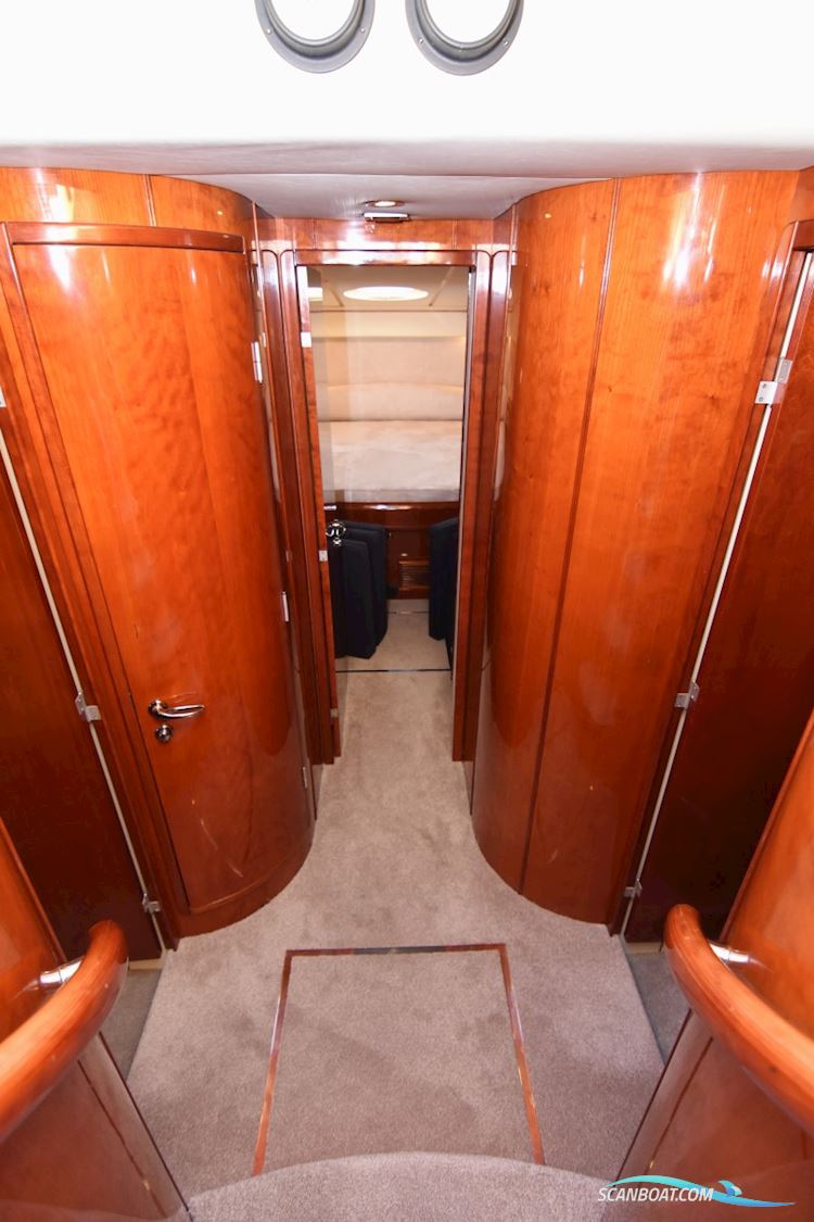 Fairline Squadron 59