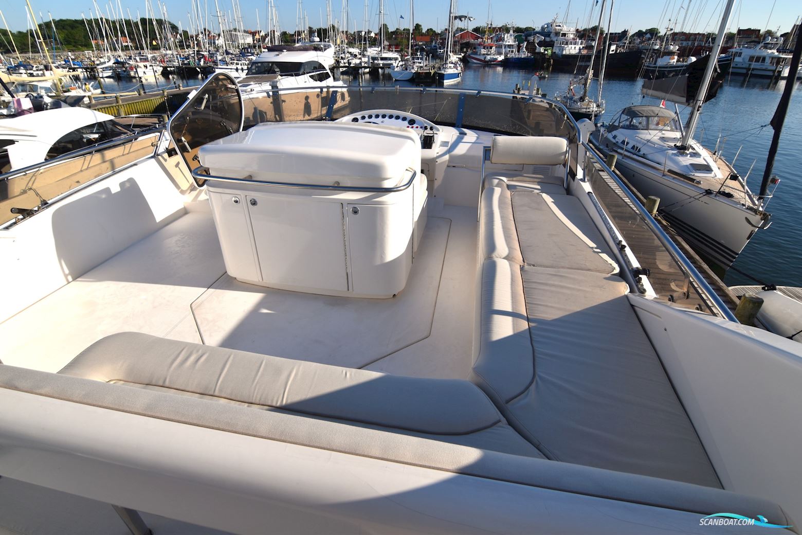Fairline Squadron 59