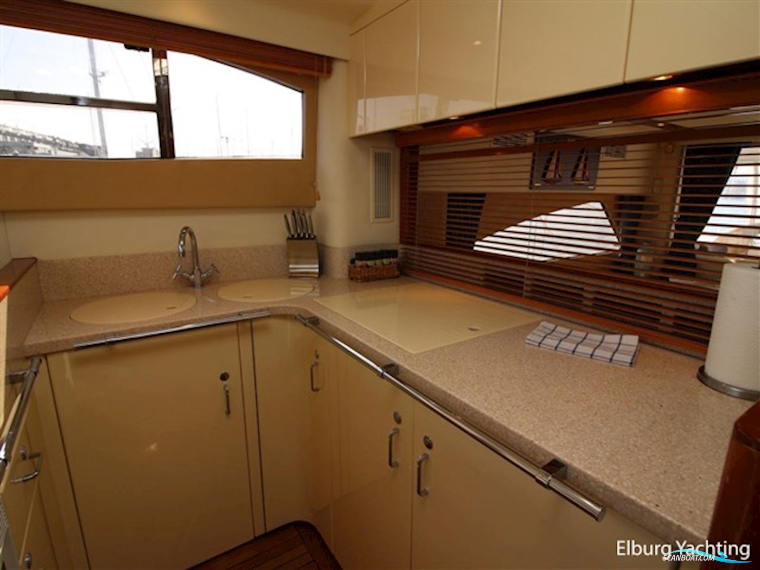 Fairline Squadron 59