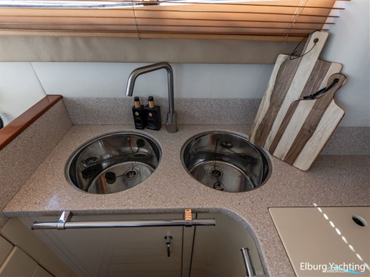 Fairline Squadron 59