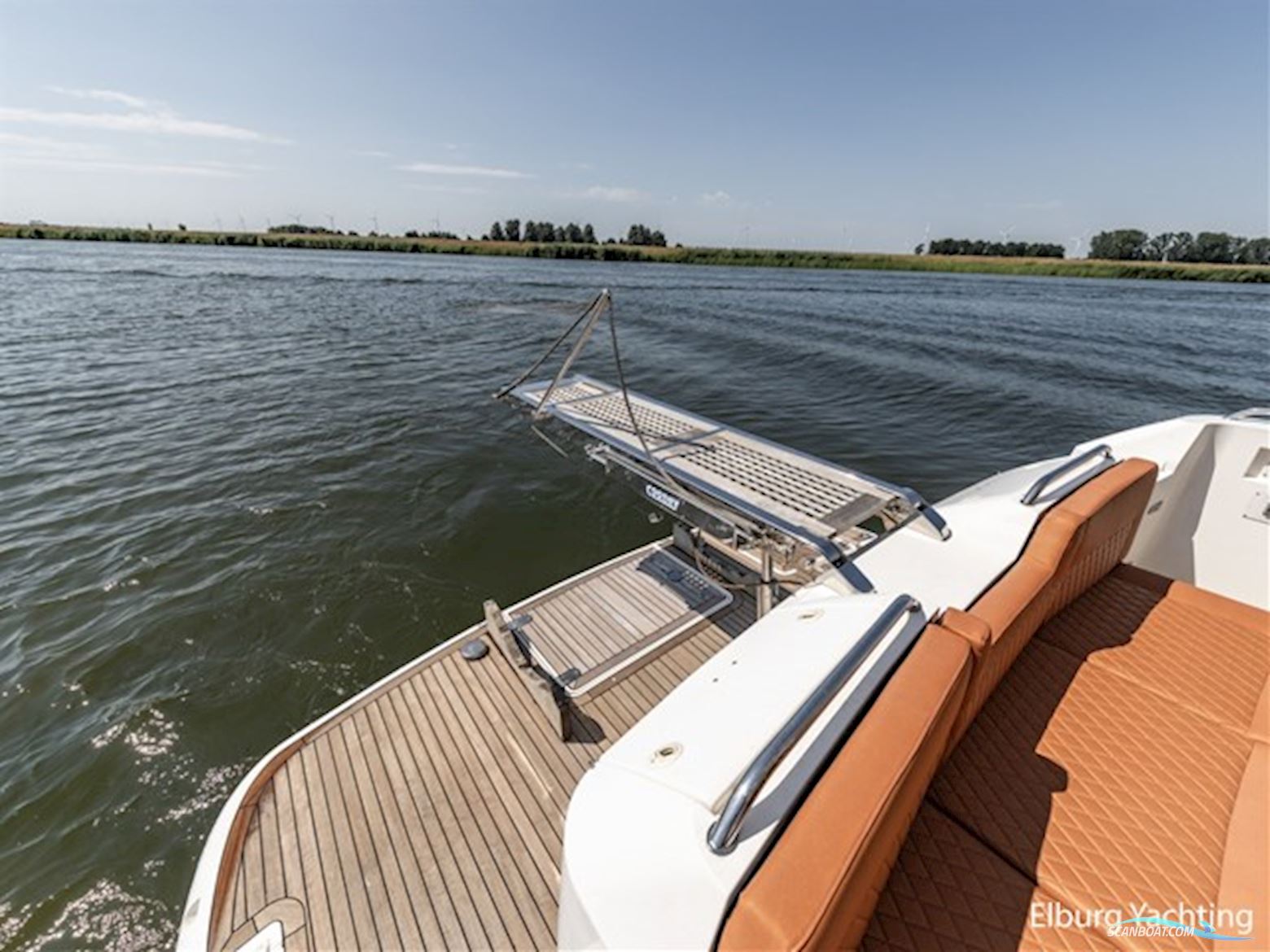 Fairline Squadron 59