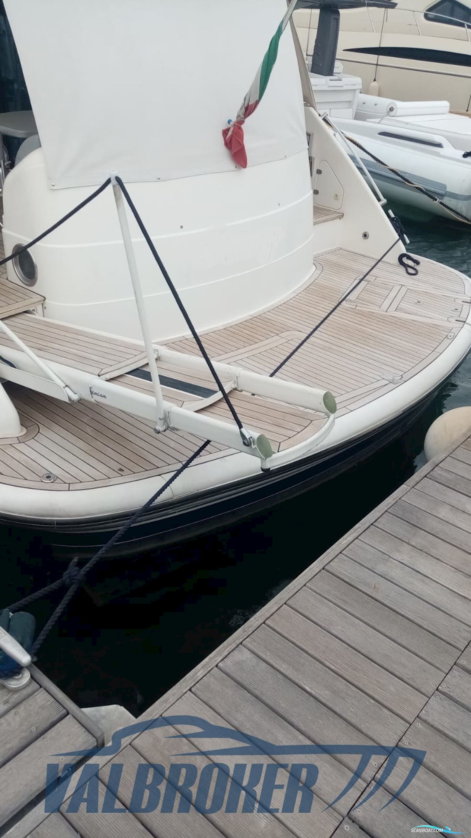 Fairline Squadron 62