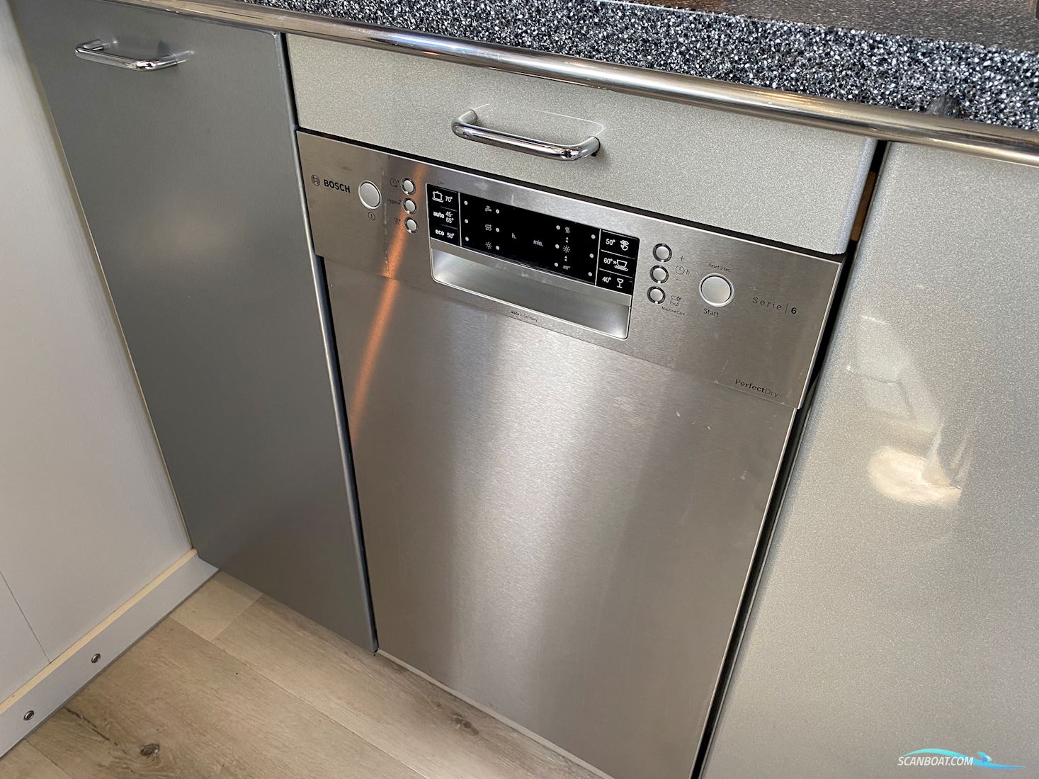 Fairline Squadron 65