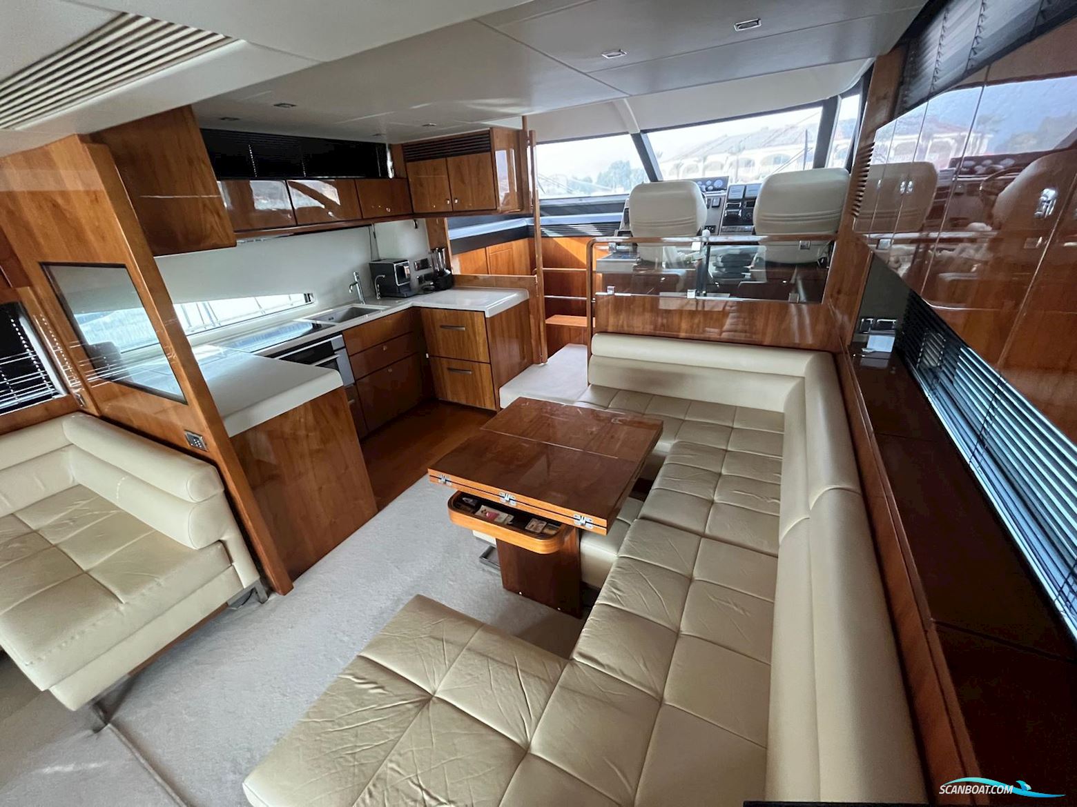Fairline Squadron 65