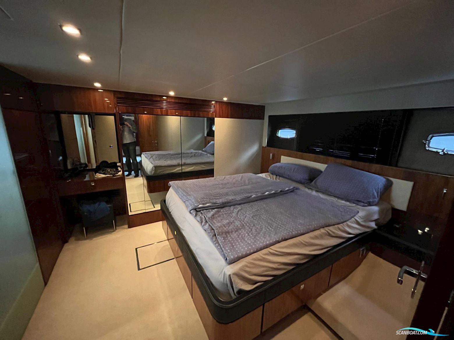 Fairline Squadron 65