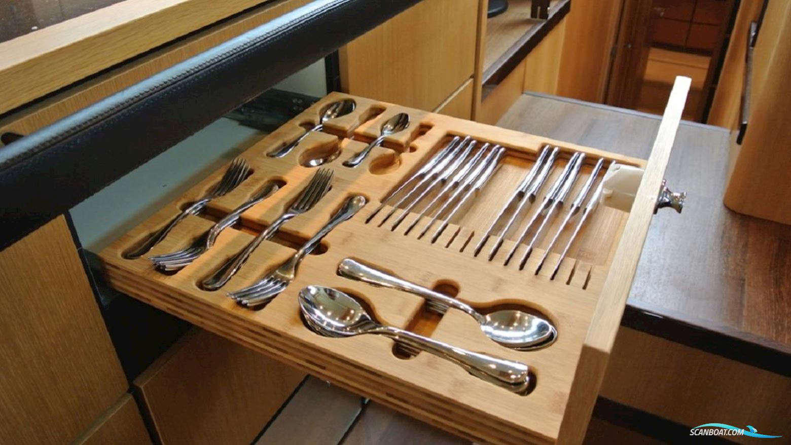 Fairline SQUADRON 68