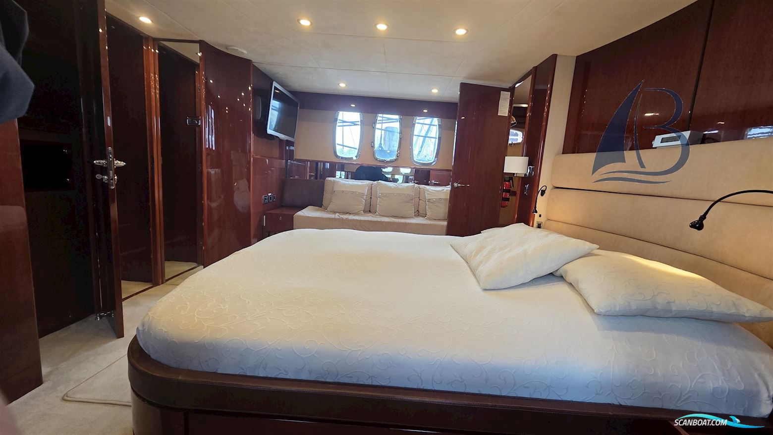 Fairline Squadron 68