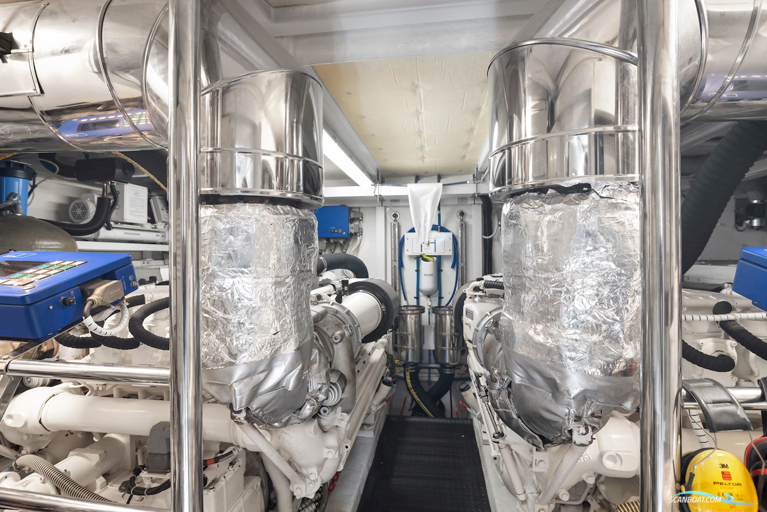 Fairline Squadron 74