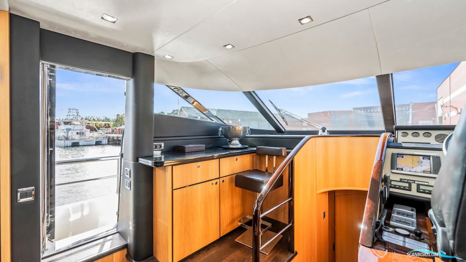 Fairline Squadron 78