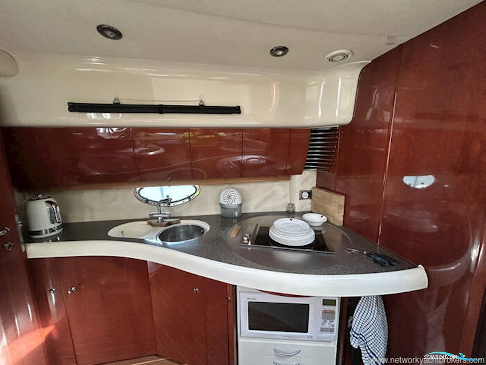 Fairline Targa 43