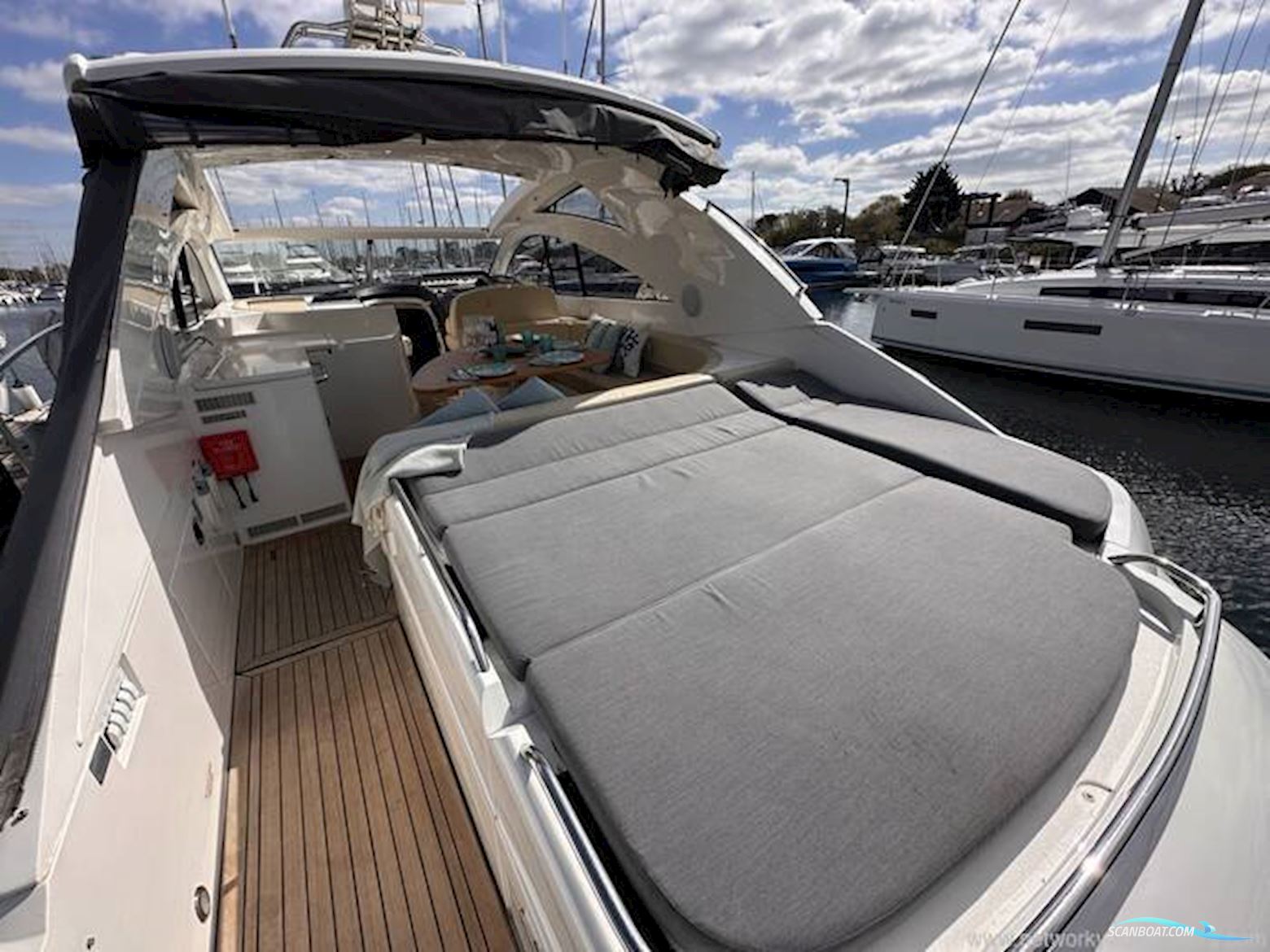 Fairline Targa 47