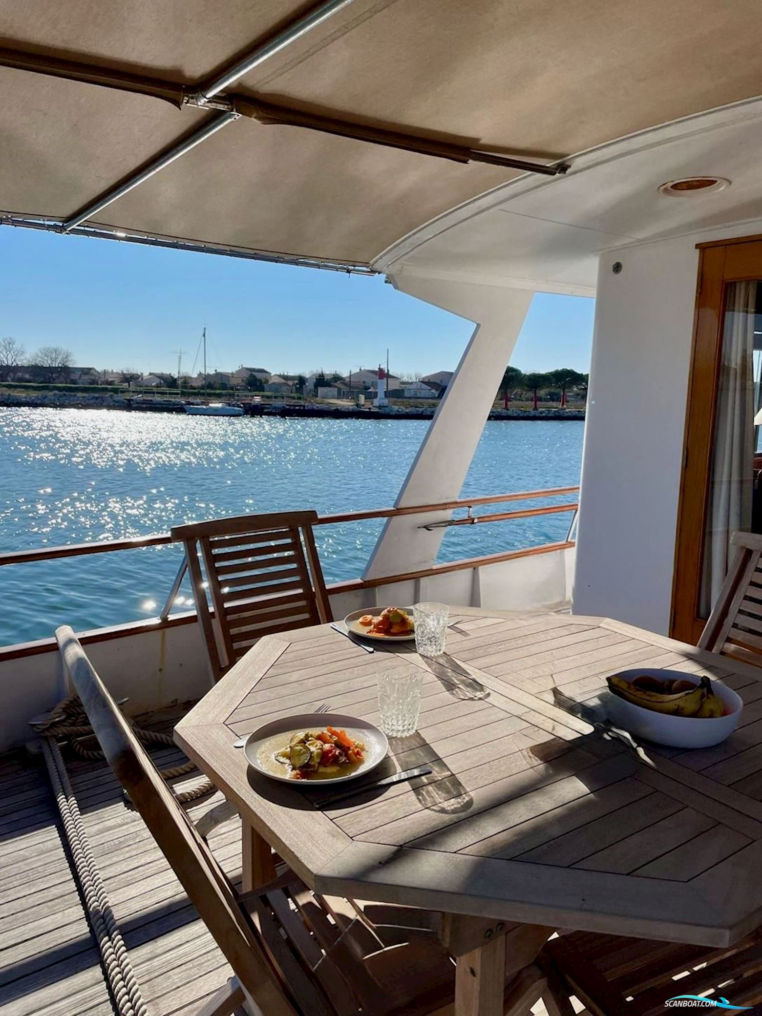 Feadship 18.50