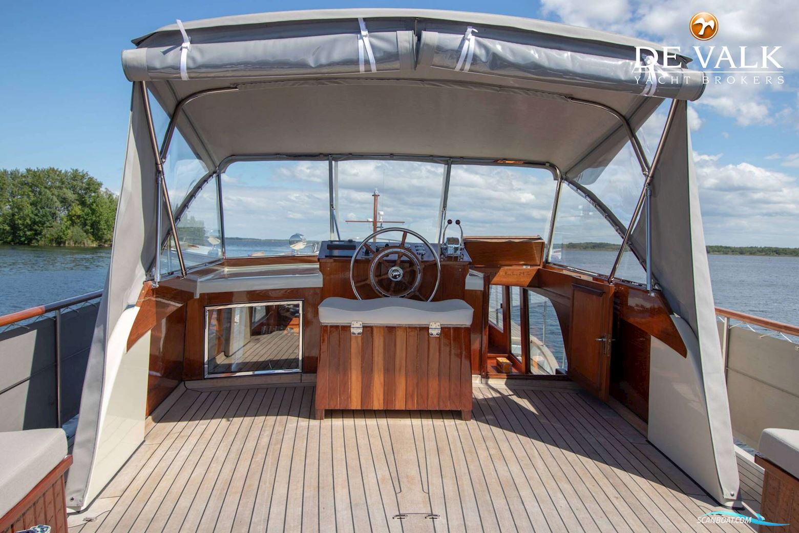 Feadship Van Lent