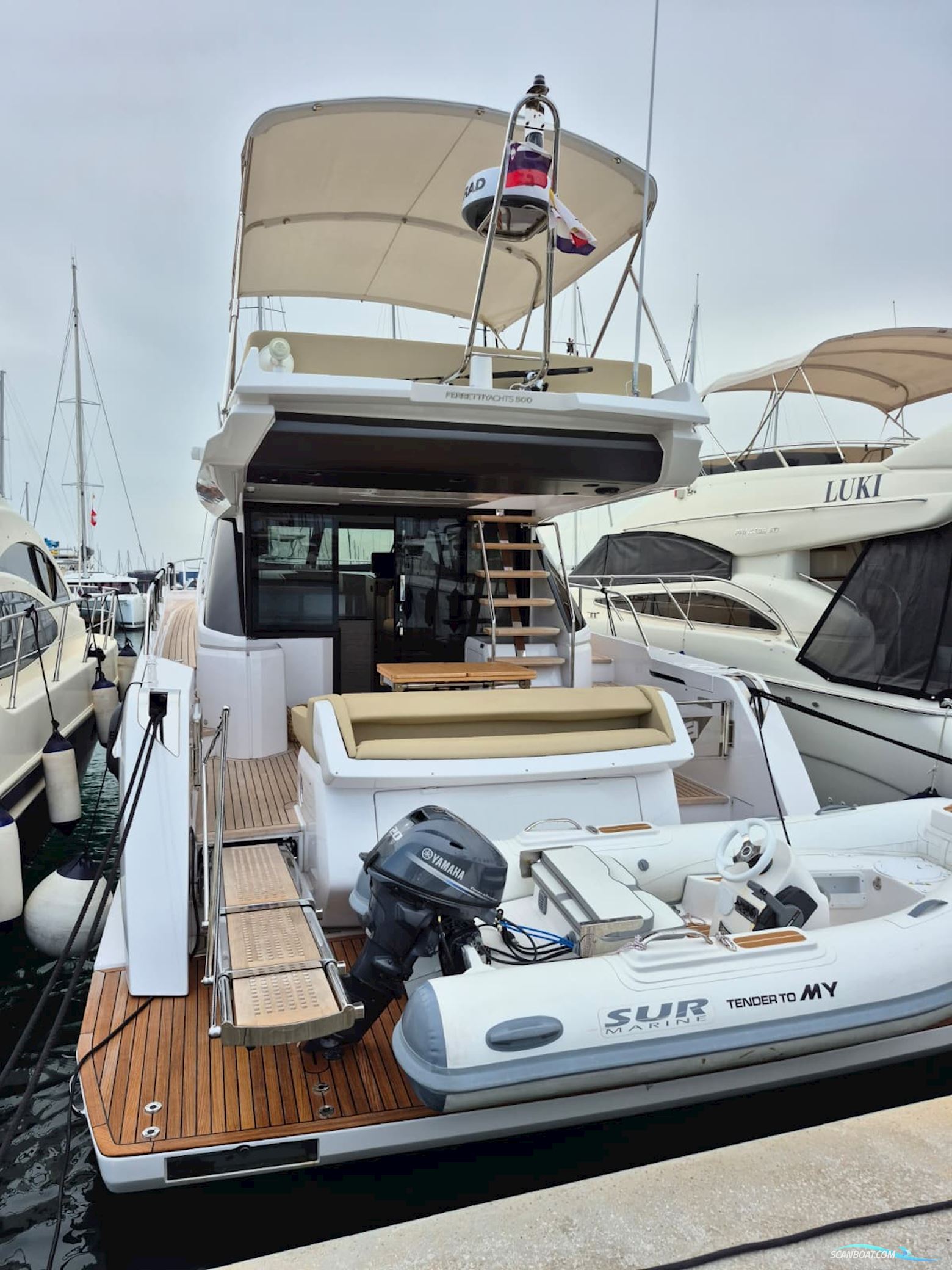 Ferretti 500
