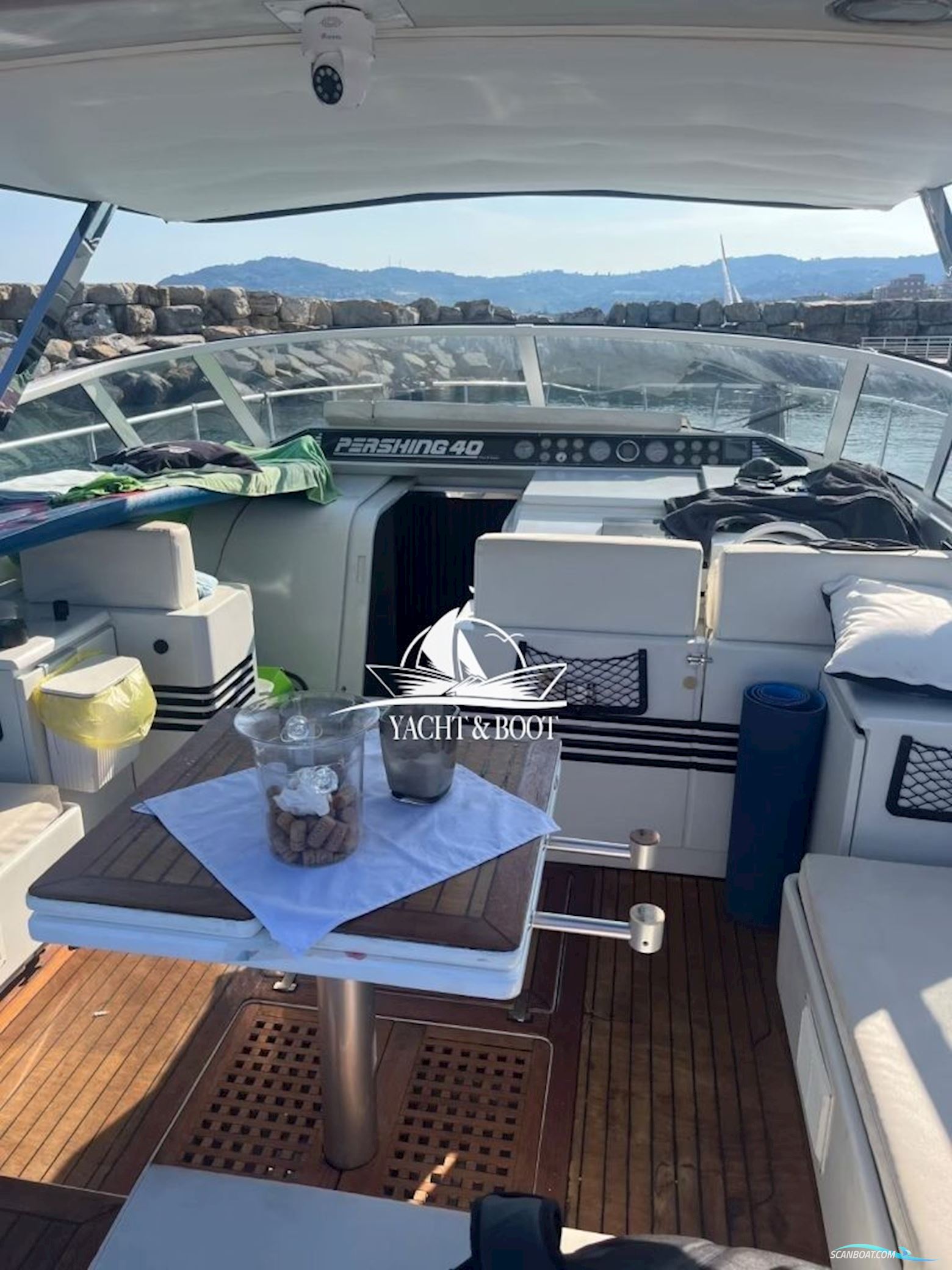 Ferretti Group Pershing 40