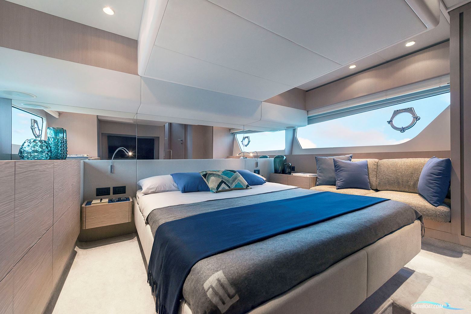 Ferretti Yachts 500