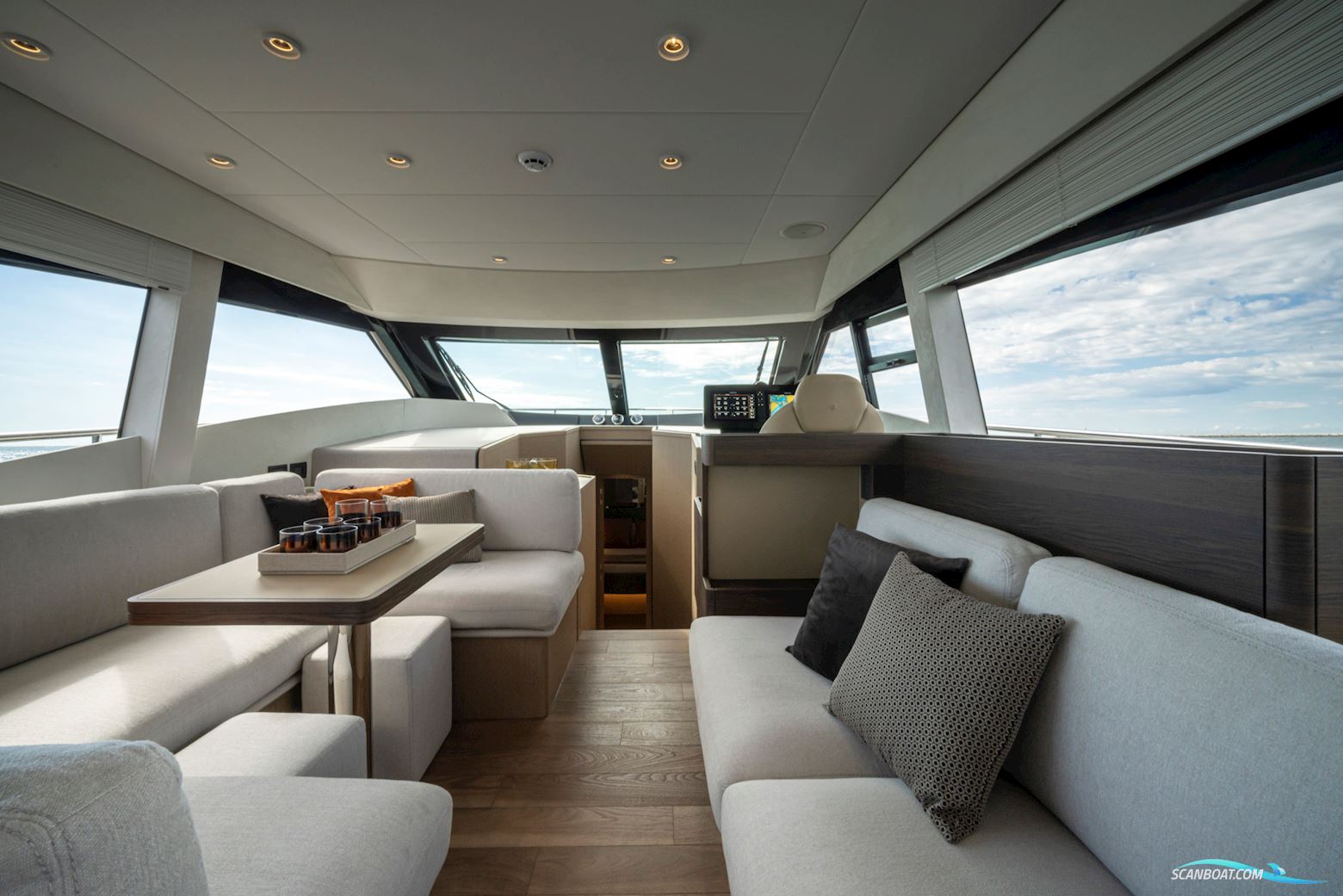 Ferretti Yachts 500