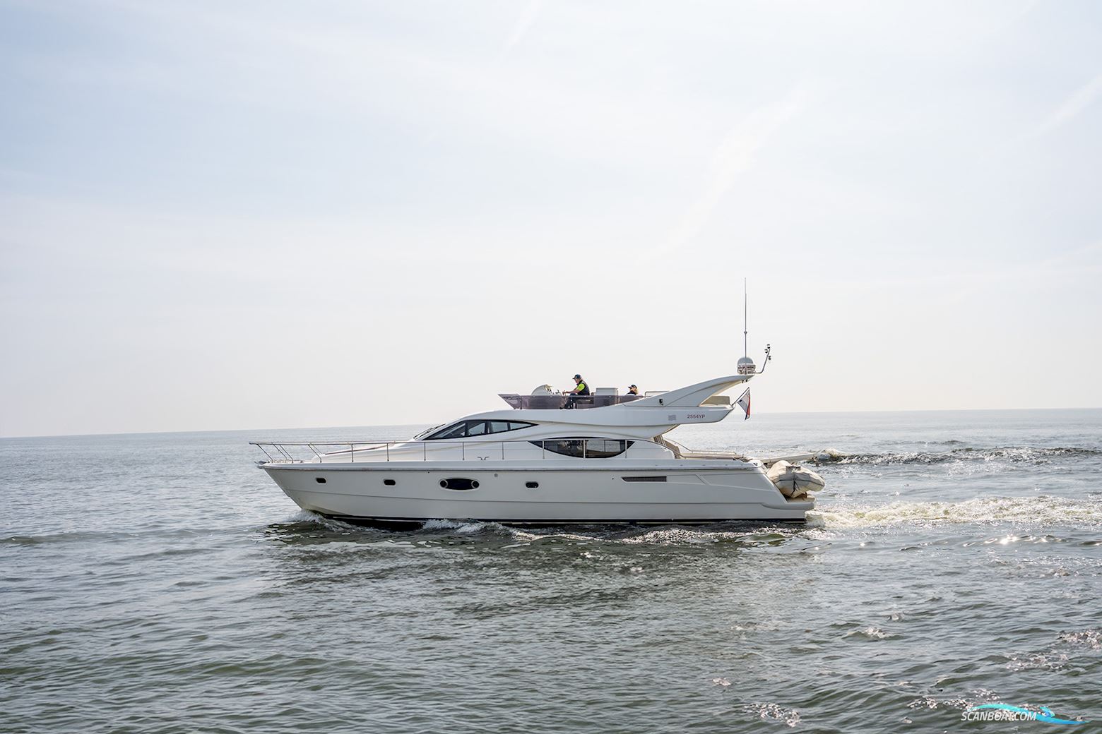 Ferretti Yachts 550