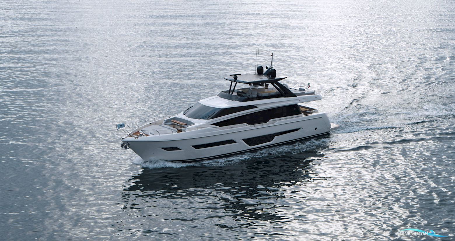 Ferretti Yachts 780