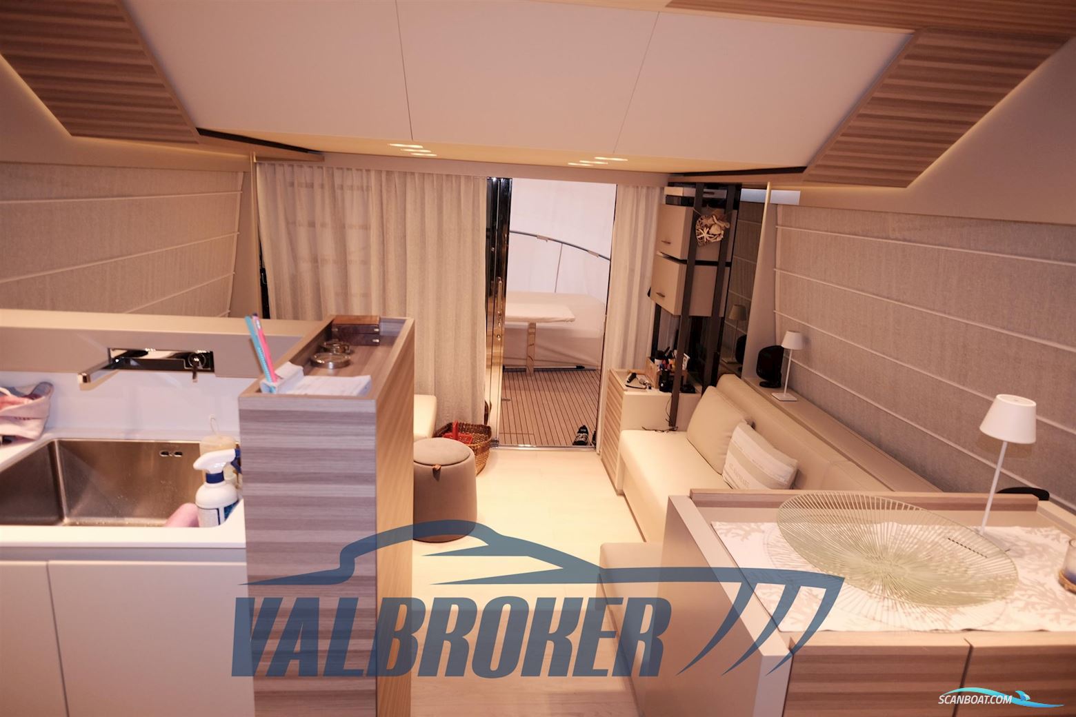 Ferretti Yachts Ferretti 670