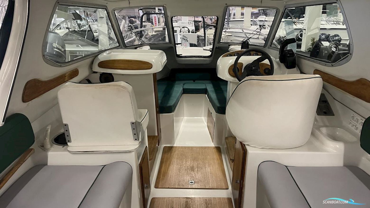 FINNMASTER 6100 ROYAL