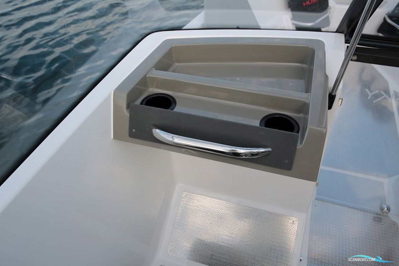 Finnmaster Husky R5 - Yamaha 70 HK/Udstyr