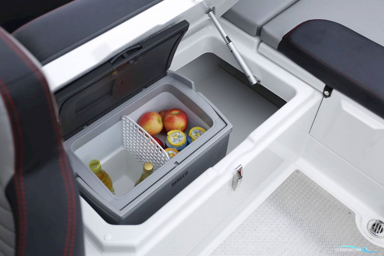 Finnmaster Husky R7 - Yamaha 150 HK/Udstyr