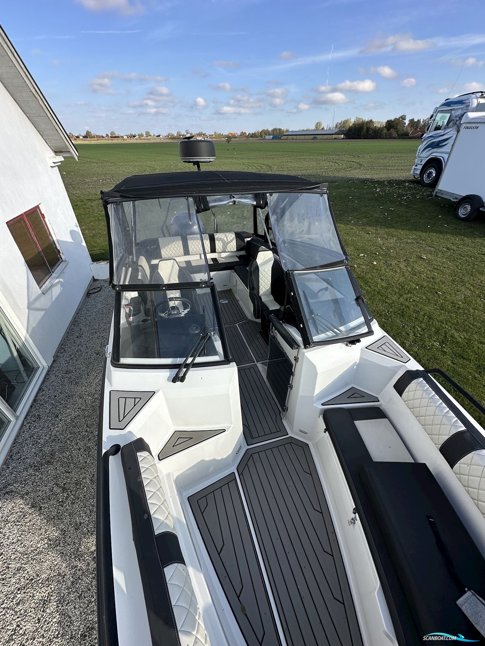 FINNMASTER Husky R8 S